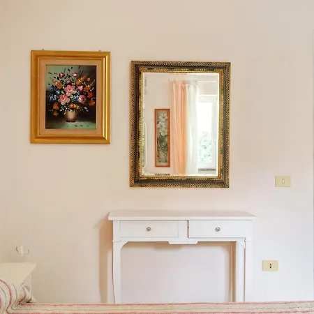 Apartment Elegant Historic House -10 Min To The Center - *