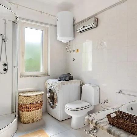 Elegant Historic House -10 Min To The Center - Olbia