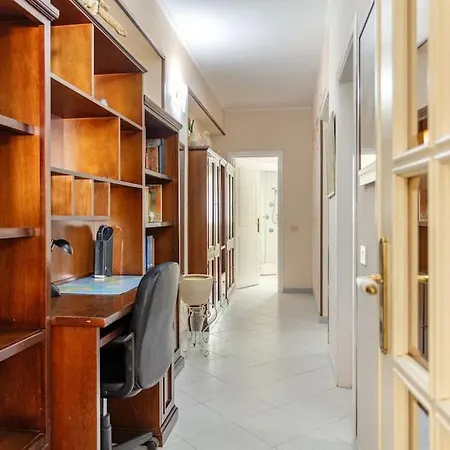 Elegant Historic House -10 Min To The Center -